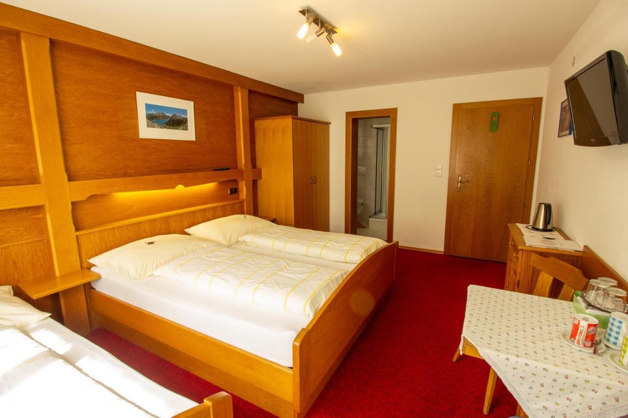 Haus Josef Bed and Breakfast Mayrhofen Eksteriør billede
